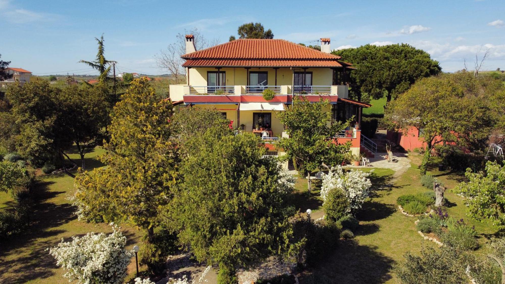 Pond And Pines, By Nice House By The Sea! Apartment Epanomi Exterior photo